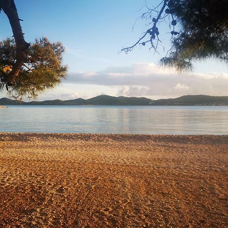 Apartments Busic Biograd Na Moru Exteriör bild