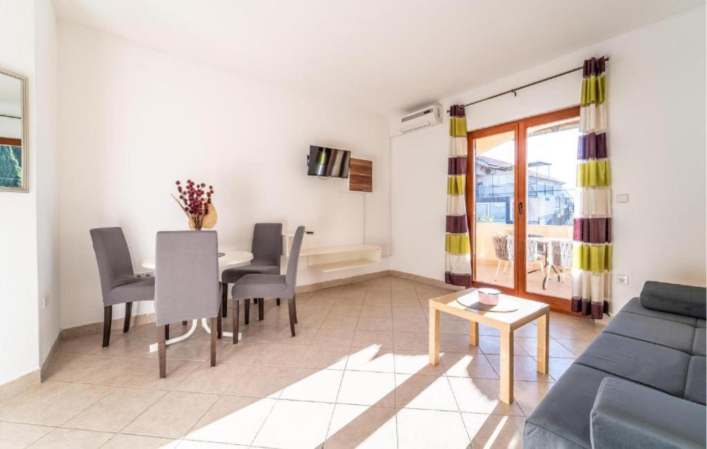 Apartments Busic Biograd Na Moru Exteriör bild